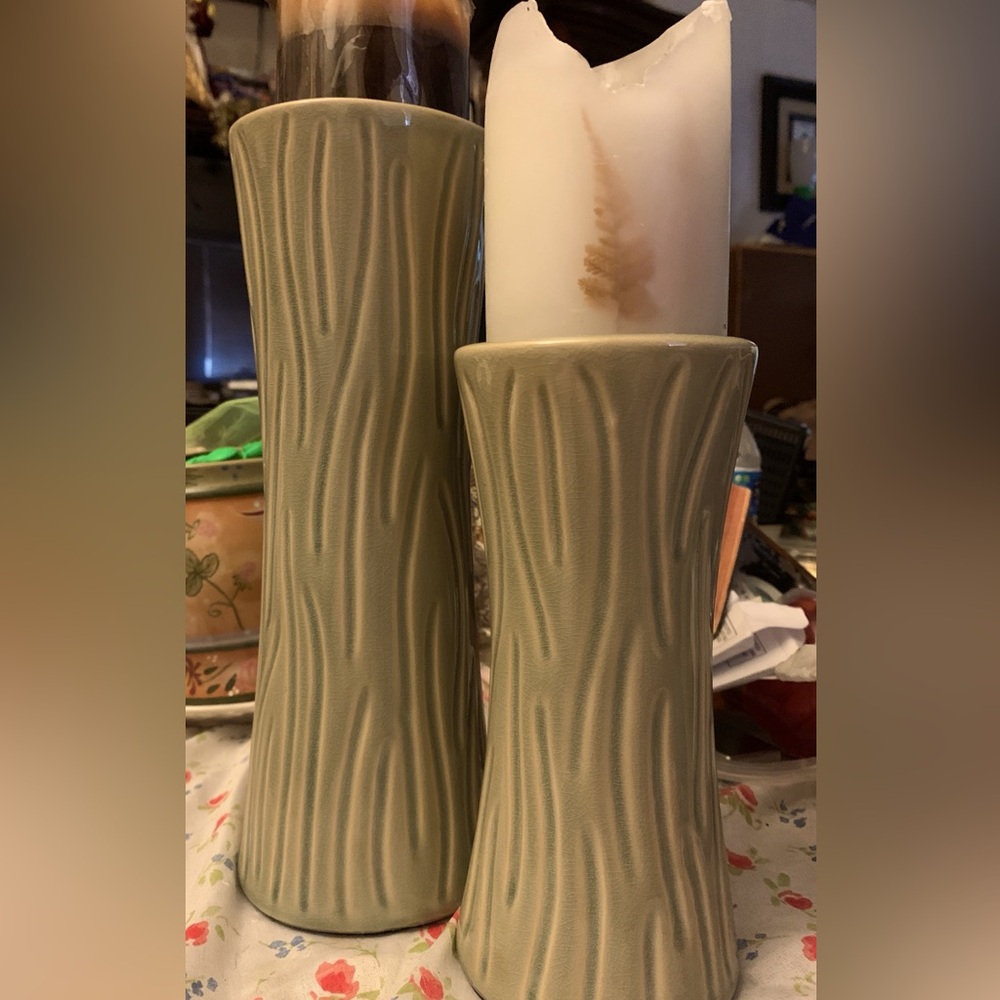 2 candle pillars ceramic